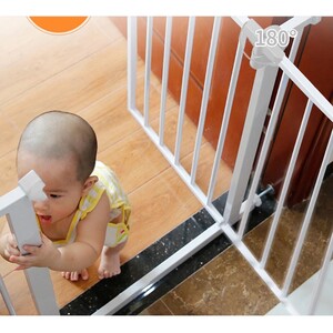 Baby Safe - Metal Safety Gate w/t 10cm Extension - White