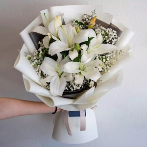 Ferns N Petals Charming White Lilies Bouquet Standard