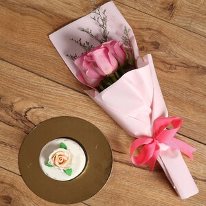 Ferns N Petals Pink Roses Bouquet and Mono Cake Combo