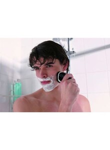 Philips Aqua Touch Wet And Dry Shaver Black/White