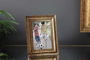 Pan Home Olivia Photo Frame 4x6 Inch Gold 16x2x21cm