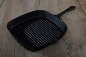 Pan Home Ferric Cast Iron Grill Pan Black 24cm