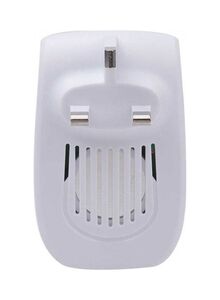 Generic Ultrasonic Pest Repeller White/Black