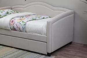 Pan Home Dingster Day Bed